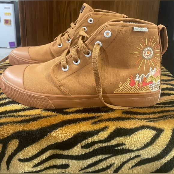 BANGS women’s size 7 hi-top sneaker - Picture 3 of 6